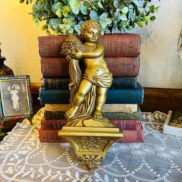 Syroco Other - Vintage Syroco wall decor cherub